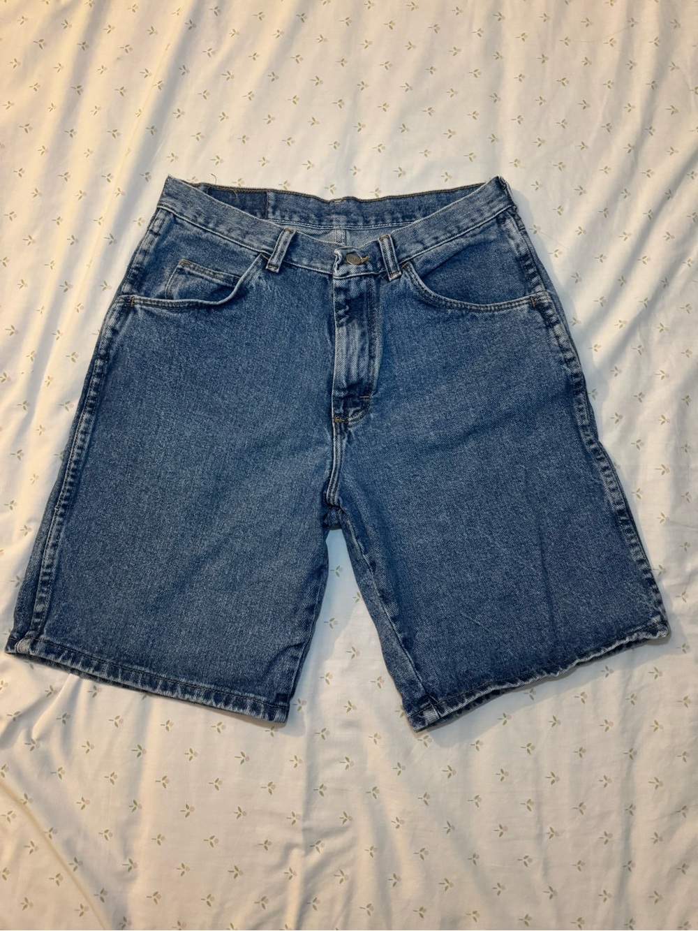 Wrangler Men's Blue Denim Jean Shorts — Classic Five-Pocket